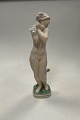 Danam Antik præsenterer: Royal Copenhagen Gerhard Henning overglasur figur af Badende Pige No 2428
