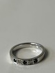 Antik Huset præsenterer: Alliancering diamanter & safir 14kt hvidguldStørrelse 50,5