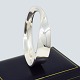 Antik Damgaard-Lauritsen præsenterer: Georg Jensen, Vivianna Torun Bülow-Hübe; Möbius armring i sterling sølv, ...