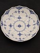 Middelfart Antik præsenterer: Royal Copenhagen musselmalet rund skål 1/1018