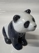 Royal Copenhagen figur, Siddende Panda.Dec. Nr. ...