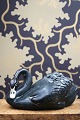 Sort stentøjssvane designet af Jeanne Grut (1927-2009) ...