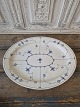 Karstens Antik præsenterer: Royal Copenhagen antikt Musselmalet riflet stort fad - 47 cm.
