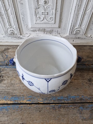 Royal Copenhagen Musselmalet riflet urtepotteskjuler 
no. 126