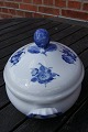Blå Blomst Flettet porcelæn. Ragoutfad med låg nr. 8054 