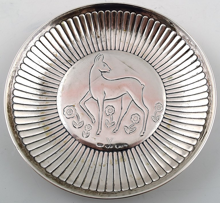 GAB (Guldsmedsaktiebolaget) Art deco silver platter.
