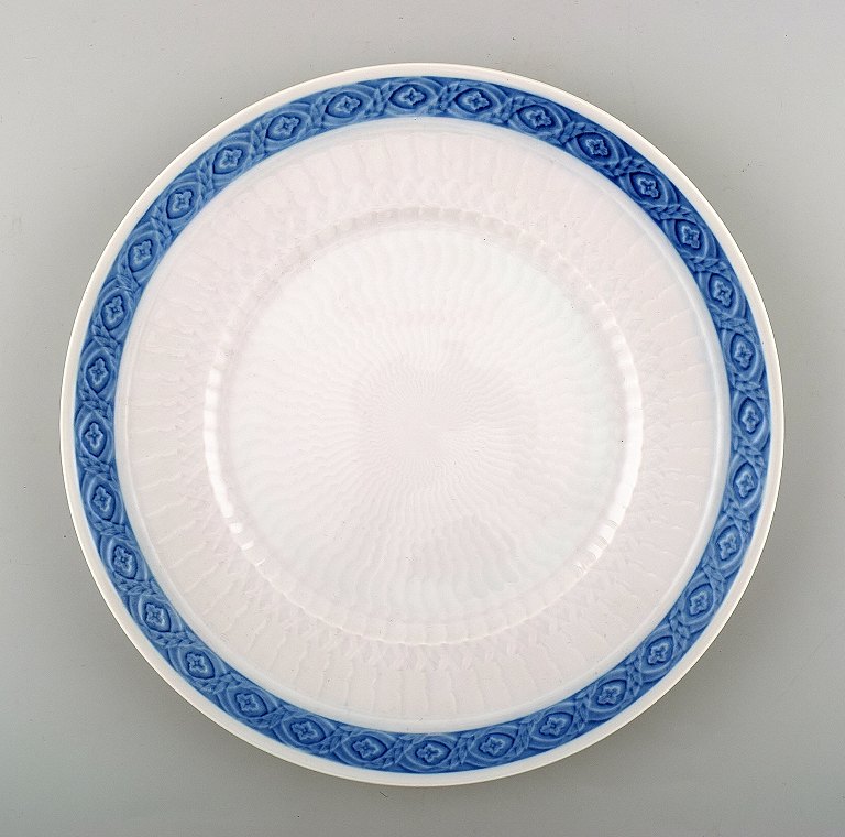 Blå Vifte Royal Copenhagen porcelæn spisestel. Kongelig porcelæn.
Rundt serveringsfad nr. 11505.