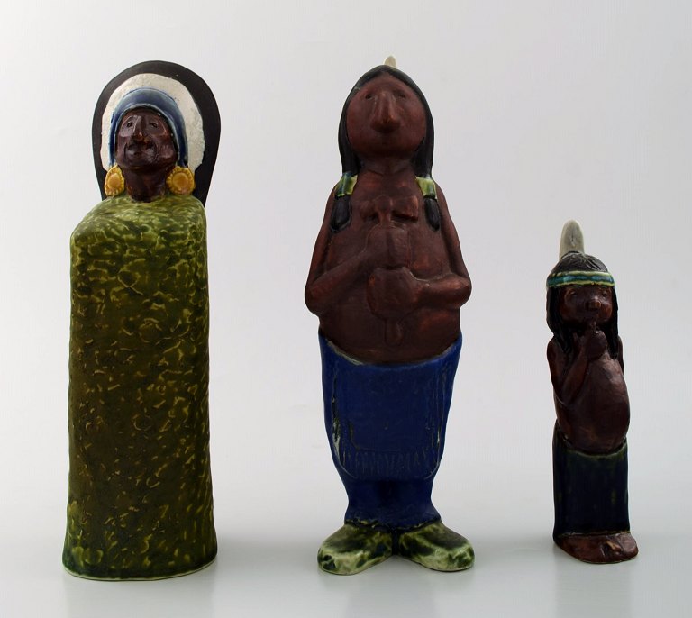 Rolf Palm, Höganäs, three Indians, unique ceramic figures.
