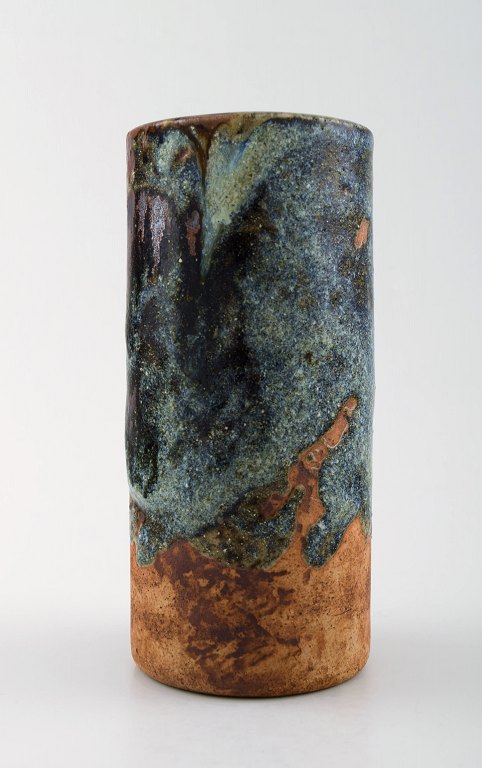 Conny Walther, Danish ceramist, vase in stoneware with brown and blue glaze. 
1960/70 s.