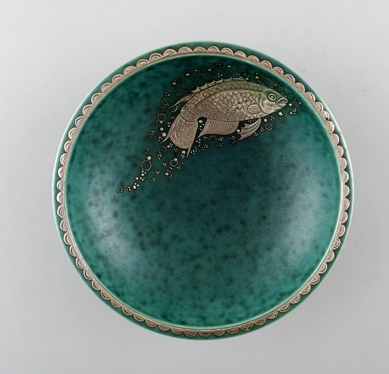 Wilhelm Kåge/Kaage, Gustavsberg, Argenta Art deco bowl decorated with fish.