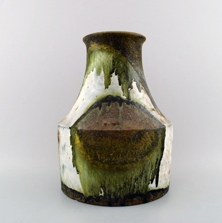 Marcello Fantoni, Italien. Stor Keramikvase, glasur i grønne og brune toner.