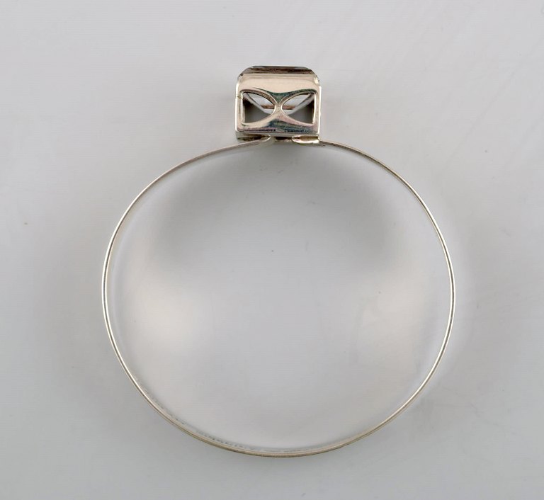 ÅKE LINDSTRÖM modernist bracelet in sterling silver with mountain crystal.
