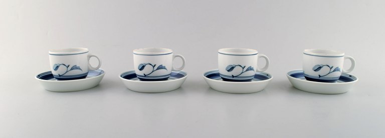 B&G, Bing & Grondahl. Corinth mocha cup in hand painted porcelain with saucer. 
Set of 4. Model number: 463.