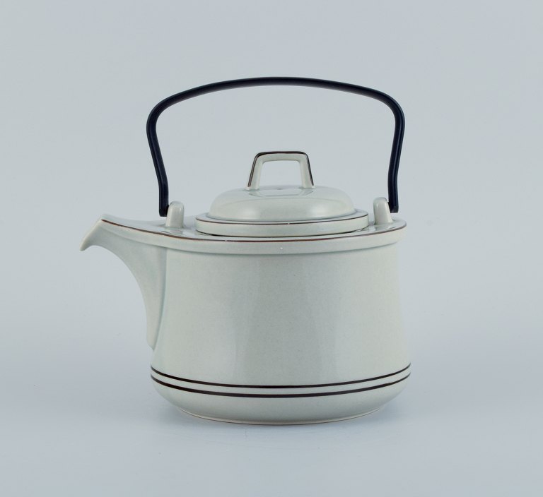 Jens Harald Quistgaard for Bing & Grøndahl, "Colombia" teapot in stoneware.