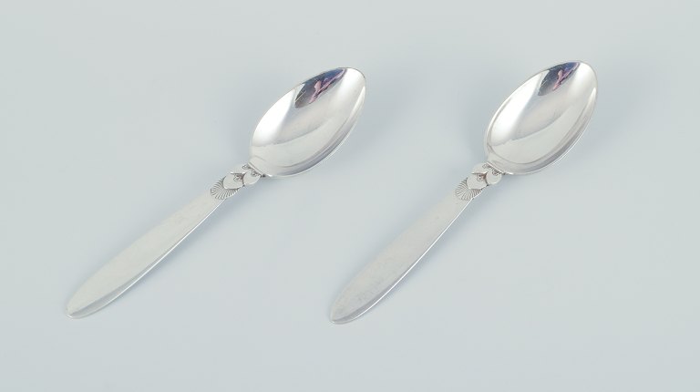 Georg Jensen Kaktus. To dessertskeer i sterlingsølv.