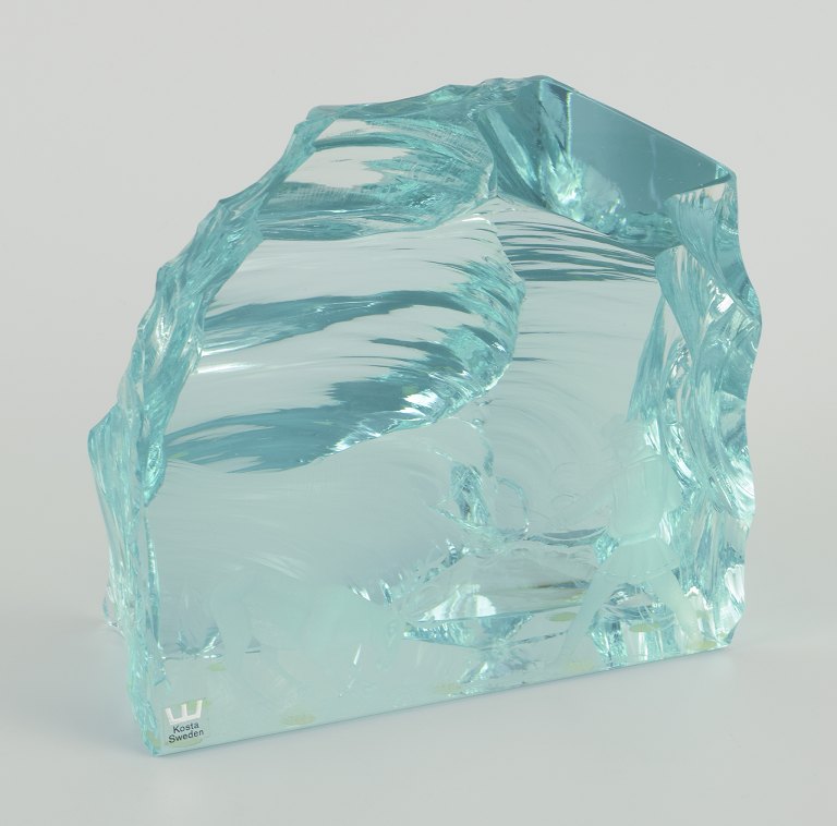 Vicke Lindstrand for Kosta Boda.
Stor skulptur i kunstglas.