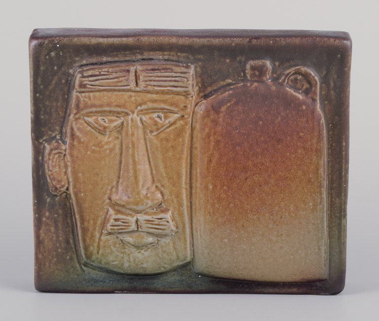 Åke Holm, Swedish ceramist. Own studio.
Unique wall relief in terracotta.