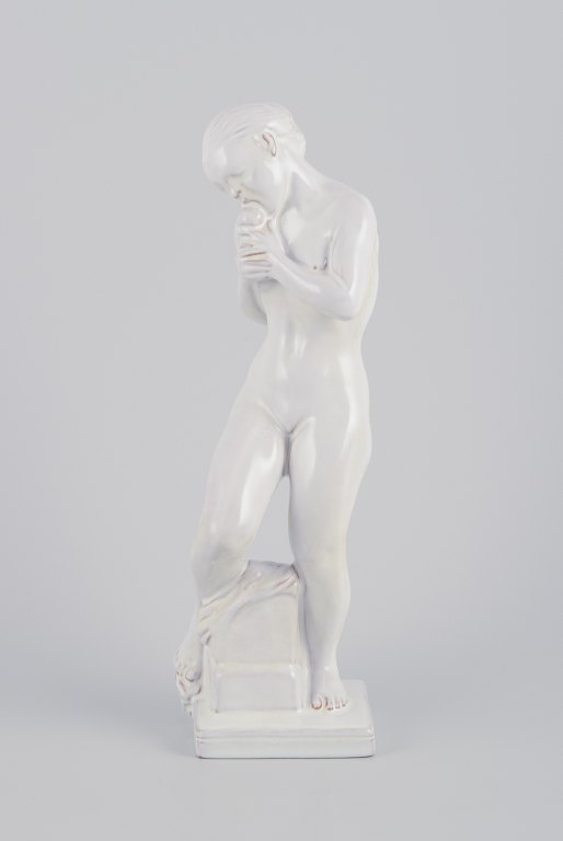 Kai Nielsen for Kähler.
Eve with the Apple. White-glazed earthenware