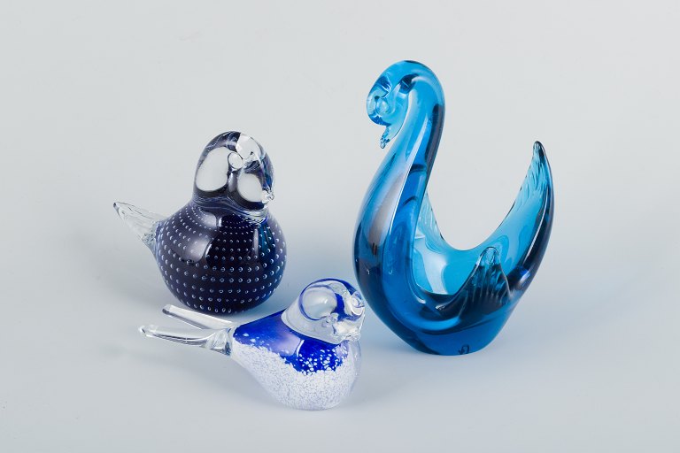 Stievens Glashytta, Sweden.
Three art glass bird figures.