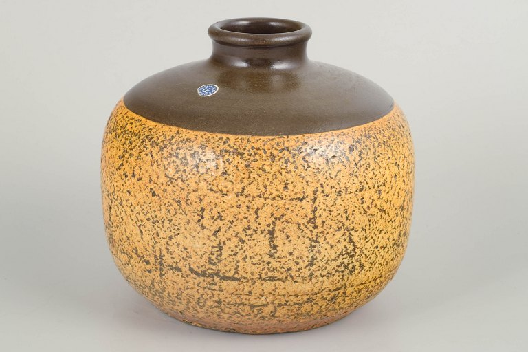 Göran Andersson for Upsala Ekeby.Large vase, model 4011, 1960s.
