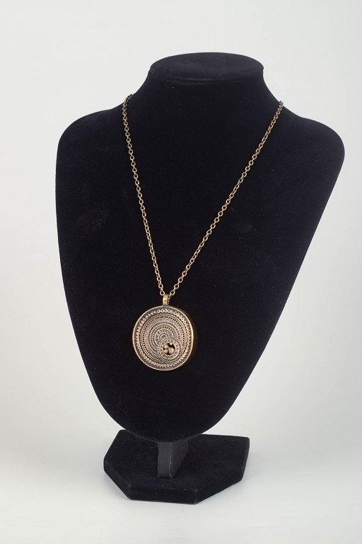 Jorma Laine, FinlandBronze vedhængskæde, 1970’erne.