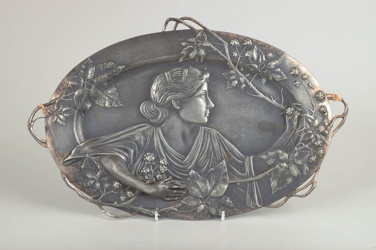 WMF, Tyskland, stort Art Nouveau vægrelief.