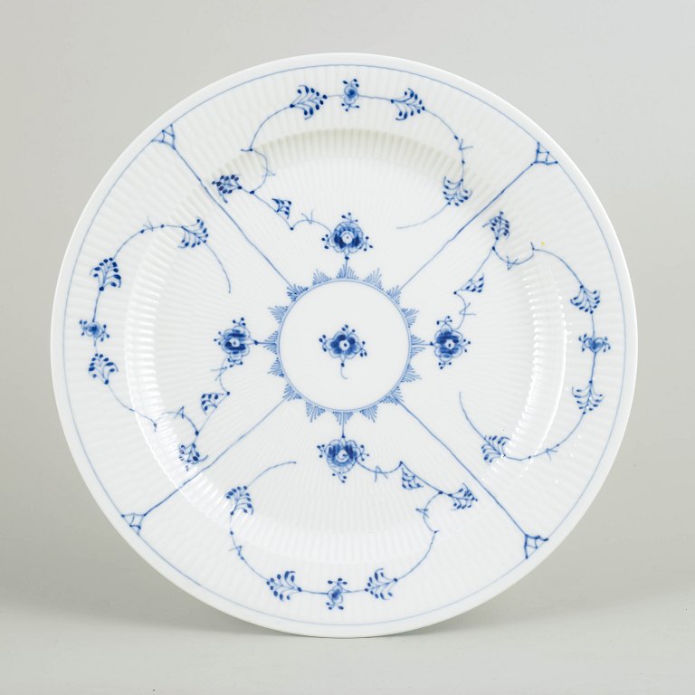 Royal Copenhagen, Musselmalet Riflet serveringsfad.