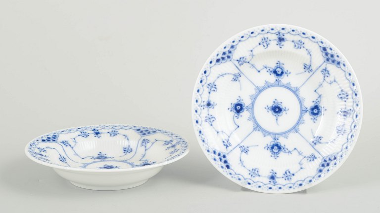 Royal Copenhagen Musselmalet Halvblonde, sæt af to små dybe tallerkener.