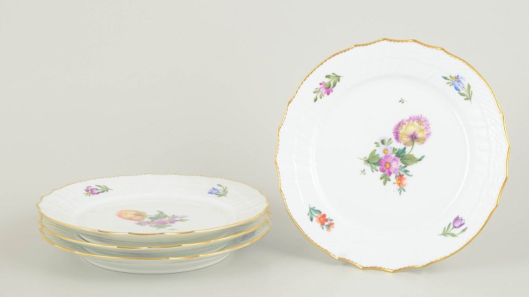 Royal Copenhagen, saksisk blomst sæt af fire frokosttallerkener.