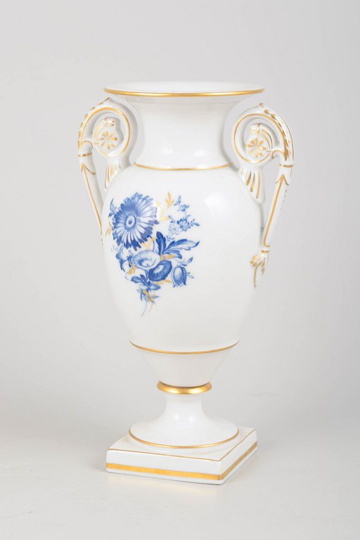 Meissen vase with blue floral decoration.