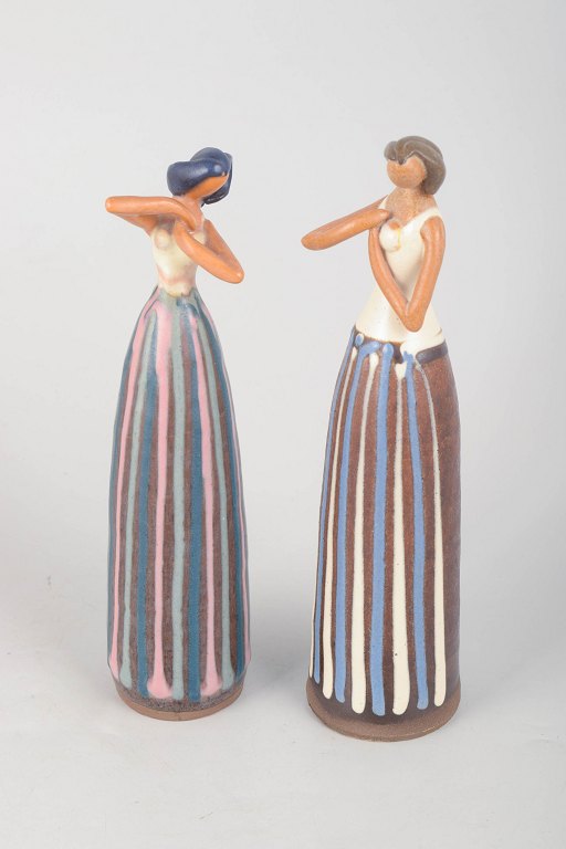 To figurer af Cay Cedergren.